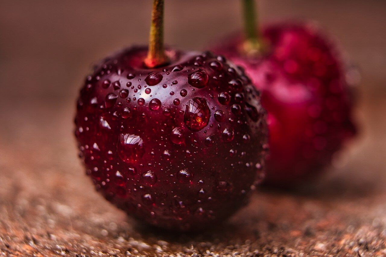 Ciliegie-Bagnato-Lavato-Goccia-D'acqua-Frutta